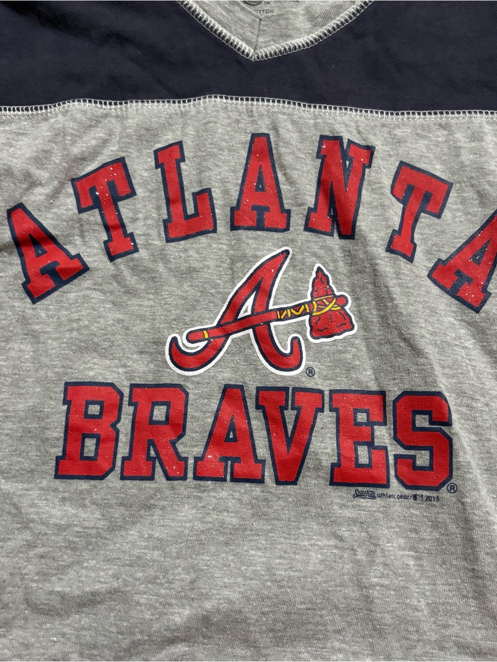 Stitches MLB Atlanta Braves Glitter Graphic Baseball Shirt Women’s Small - Picture 2 of 8